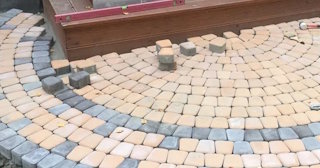 Укладка плитки на крыльцо в Кирове-Чепецке по цене от 870 руб. за м² | ТротуарнаяПлитка