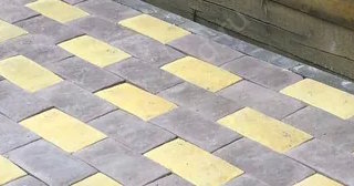 Укладка тротуарной плитки вокруг дома в Кирове-Чепецке - цены от 870 руб.