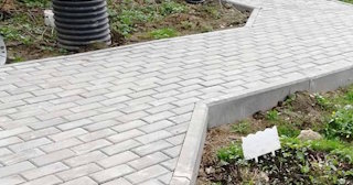 Профессиональная укладка брусчатки в Кирове-Чепецке в октябре